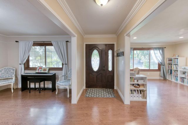 6736 N Thorne Avenue, Fresno, CA 93711