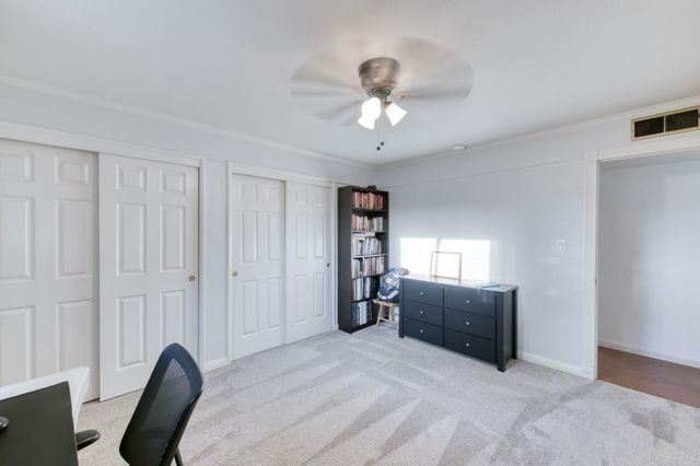 6736 N Thorne Avenue, Fresno, CA 93711