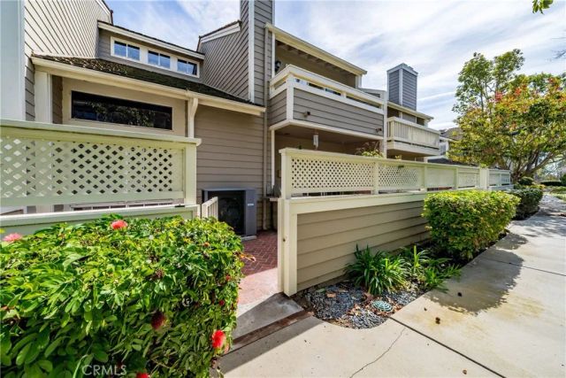 500 Stoneham Court 102, Long Beach, CA 90803