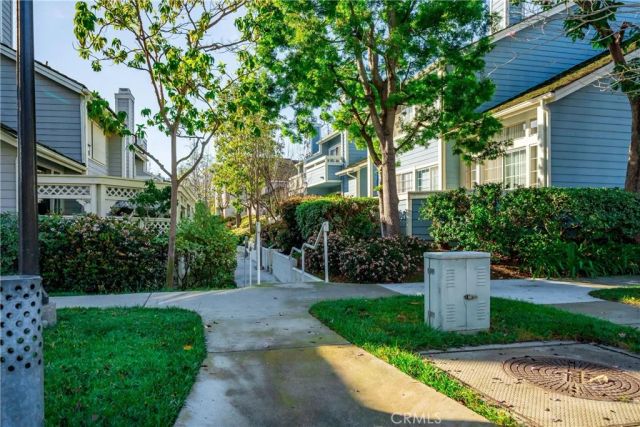 500 Stoneham Court 102, Long Beach, CA 90803