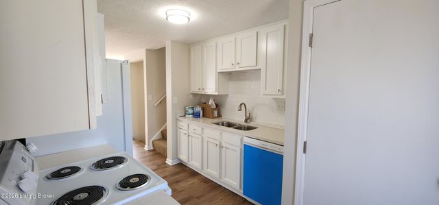 11607 Eastport Dr, Louisville, KY 40241