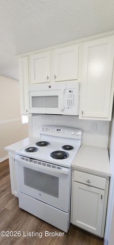 11607 Eastport Dr, Louisville, KY 40241