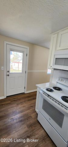 11607 Eastport Dr, Louisville, KY 40241