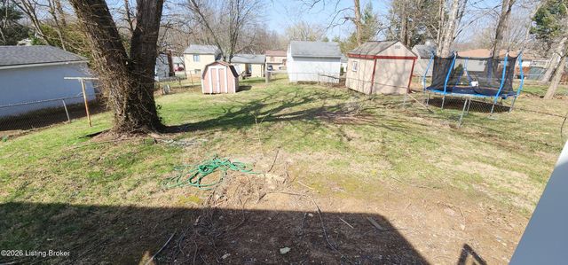 11607 Eastport Dr, Louisville, KY 40241