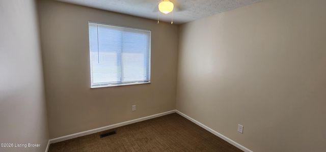 11607 Eastport Dr, Louisville, KY 40241