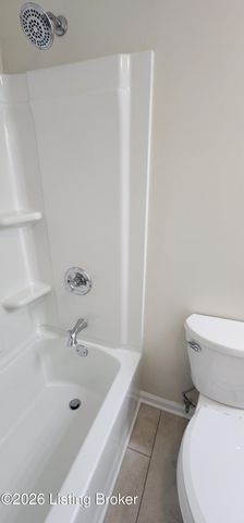 11607 Eastport Dr, Louisville, KY 40241