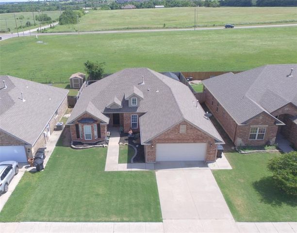 1912 SE 18th Street, Moore, OK 73160