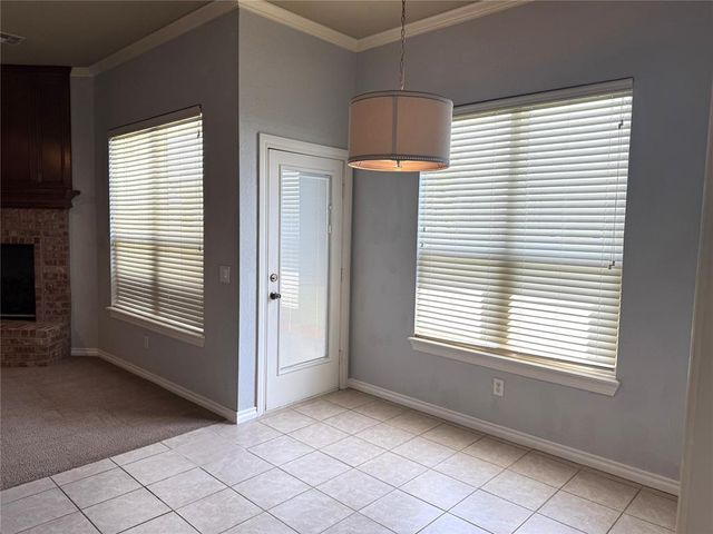 1912 SE 18th Street, Moore, OK 73160