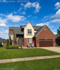 50772 Alden Drive, Macomb Township, MI 48044