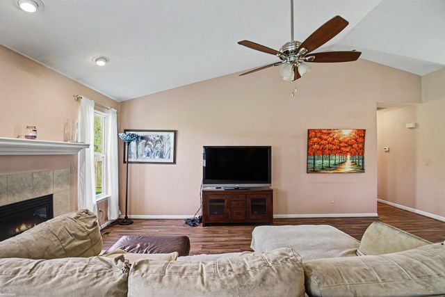 9533 Amy Road, Algonac, MI 48001