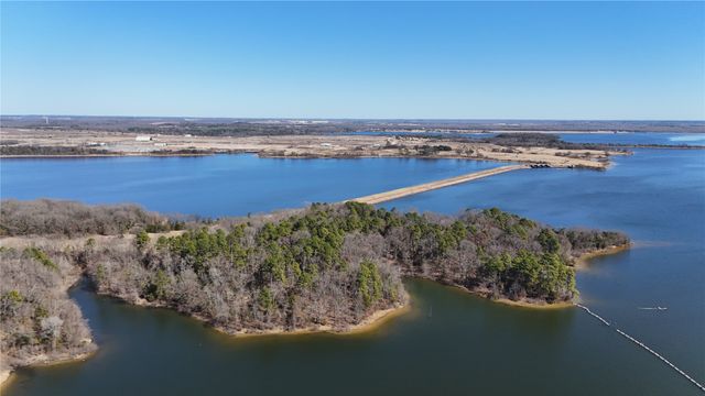 93 Private Road 2712, Mt Pleasant, TX 75455