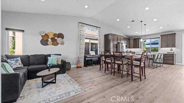 2816 W Sunnyview, Rialto, CA 92377