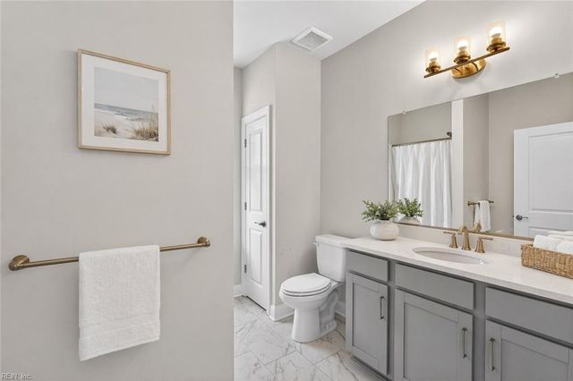 2136 Edwin DR, Chesapeake, VA 23322