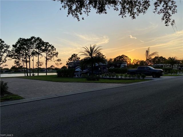 13815 Golden Palms CIR, Fort Myers, FL 33913