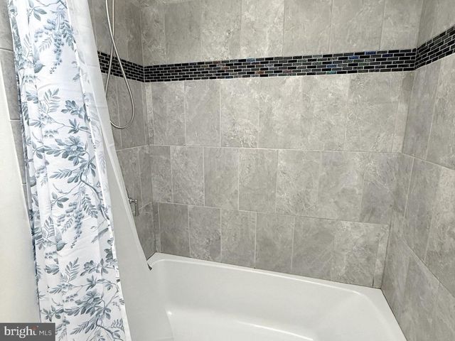 3646 GENESEE DR, Philadelphia, PA 19154