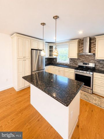 3646 GENESEE DR, Philadelphia, PA 19154