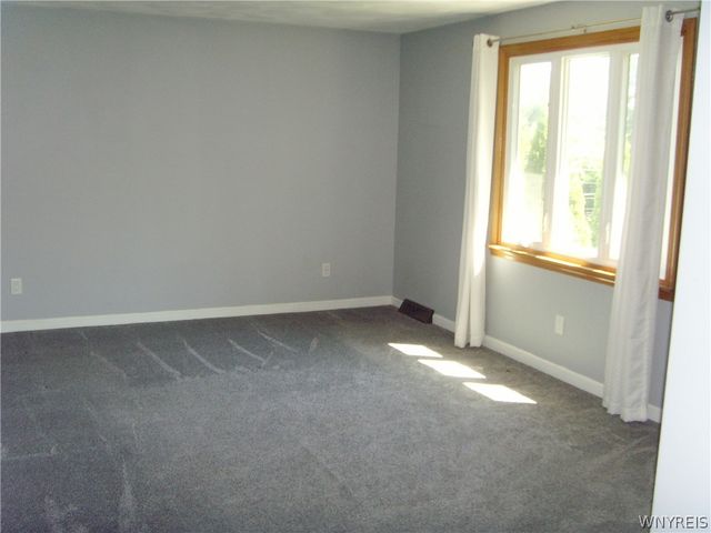 40 Princeton Place, Orchard Park, NY 14127