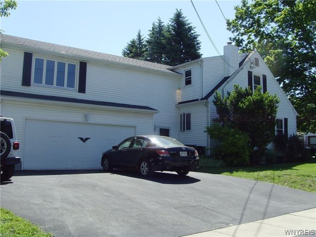40 Princeton Place, Orchard Park, NY 14127