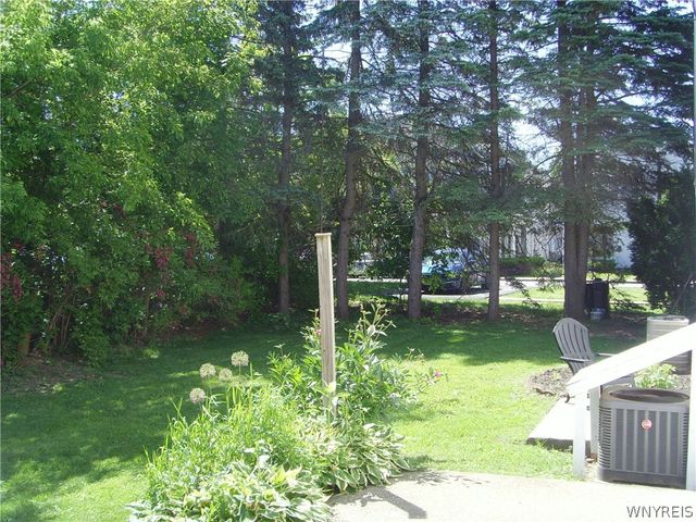 40 Princeton Place, Orchard Park, NY 14127