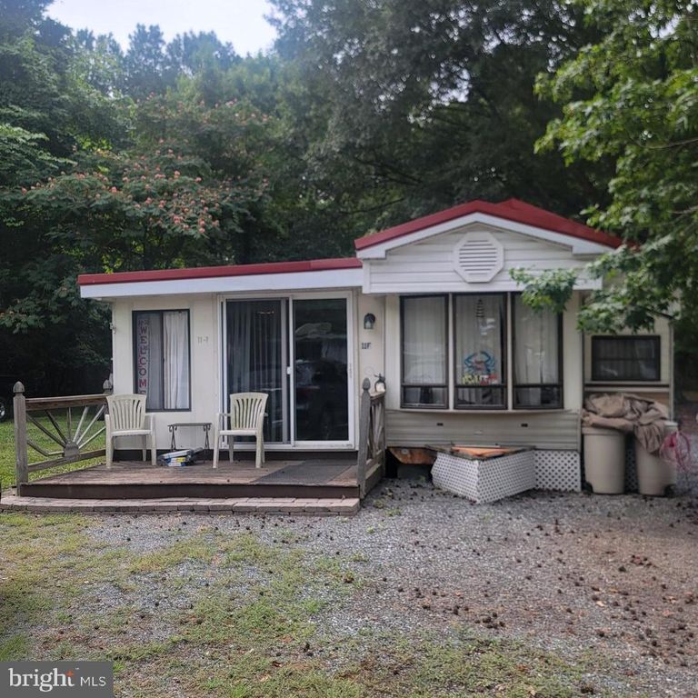 111 BEACH HARBOR DR #11F & 13F, Grasonville, MD 21638