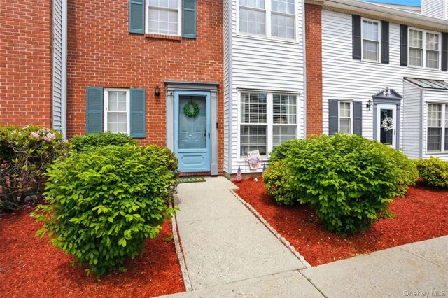 6 Goldsmith Court, Washingtonville, NY 10992