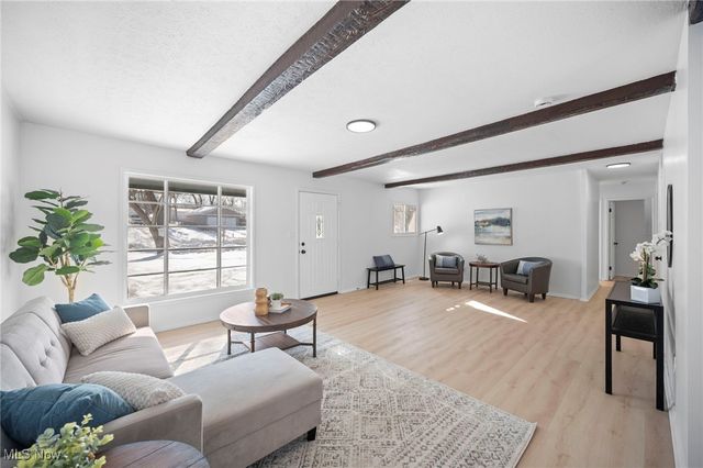 6186 Eldridge Boulevard, Bedford Heights, OH 44146