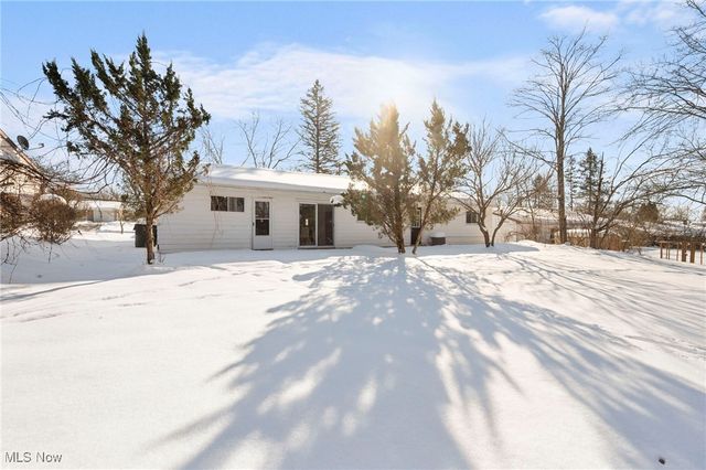 6186 Eldridge Boulevard, Bedford Heights, OH 44146