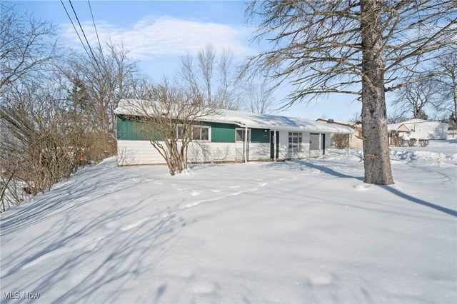 6186 Eldridge Boulevard, Bedford Heights, OH 44146