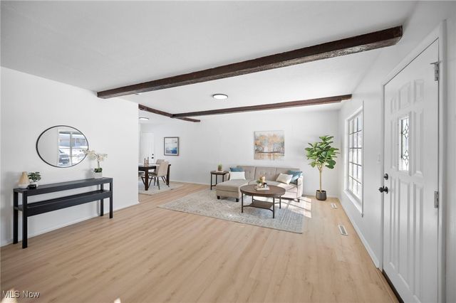 6186 Eldridge Boulevard, Bedford Heights, OH 44146