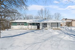 6186 Eldridge Boulevard, Bedford Heights, OH 44146