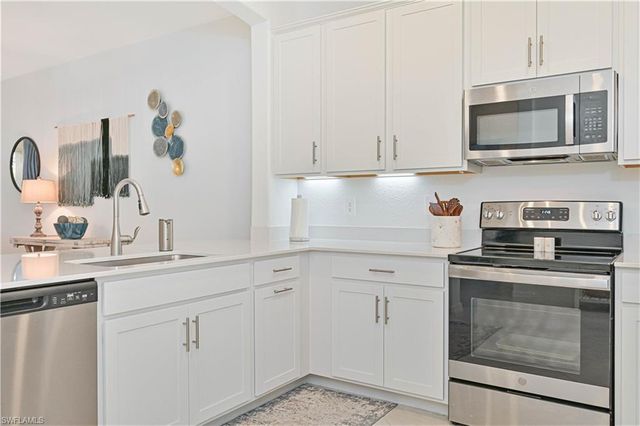 2200 Dragonfruit WAY, Naples, FL 34120