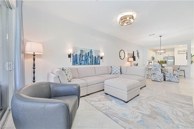 2200 Dragonfruit WAY, Naples, FL 34120