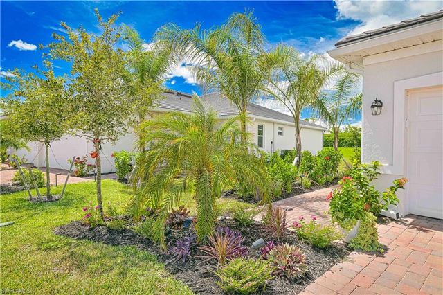 2200 Dragonfruit WAY, Naples, FL 34120
