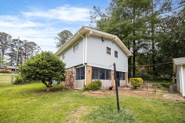 135 Chilton, Lagrange, GA 30240