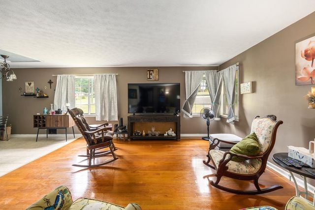 135 Chilton, Lagrange, GA 30240
