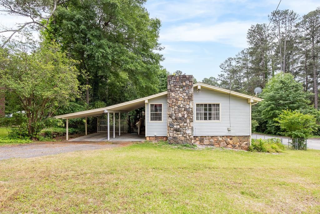 135 Chilton, Lagrange, GA 30240