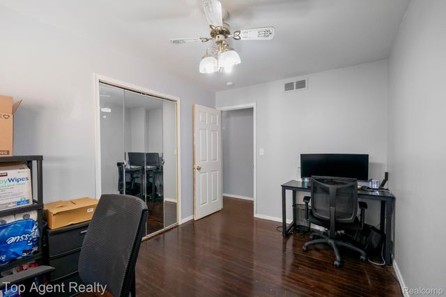 3053 Belcher Drive, Sterling Heights, MI 48310