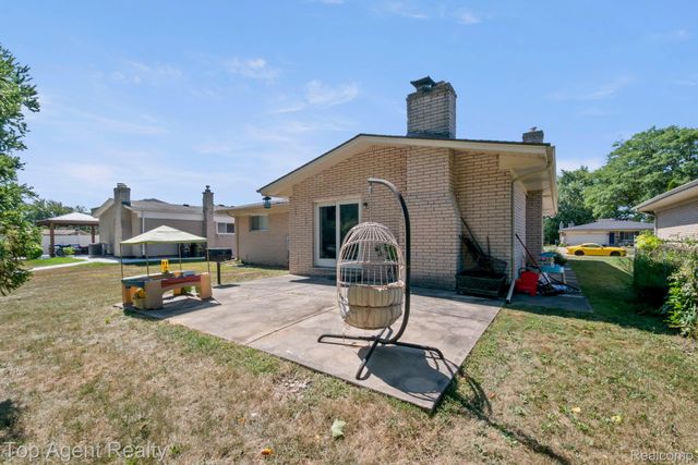 3053 Belcher Drive, Sterling Heights, MI 48310