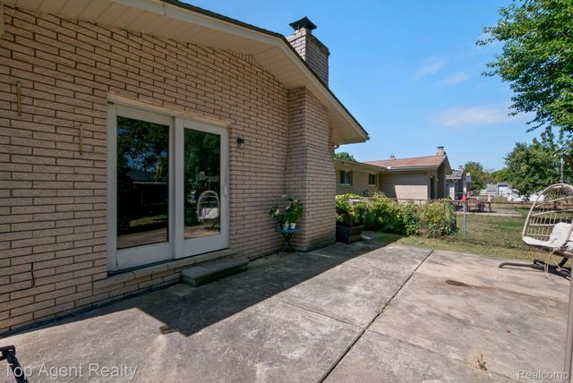 3053 Belcher Drive, Sterling Heights, MI 48310