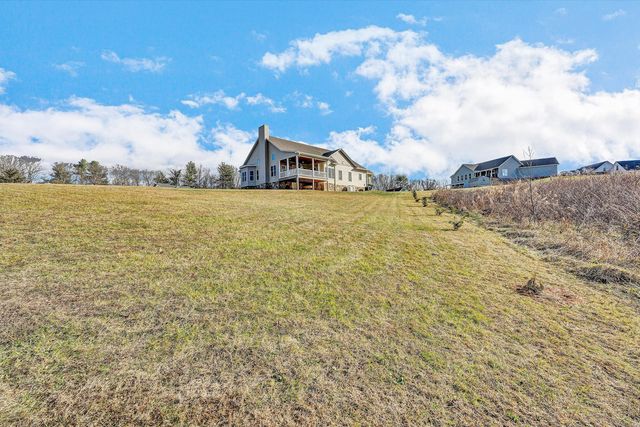 91 Cahas Summit RD, Boones Mill, VA 24065