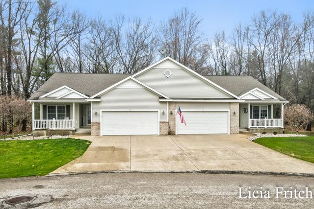 1527 W Addison Way, Laketon Twp, MI 49445