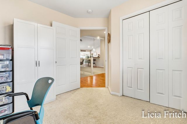 1527 W Addison Way, Laketon Twp, MI 49445