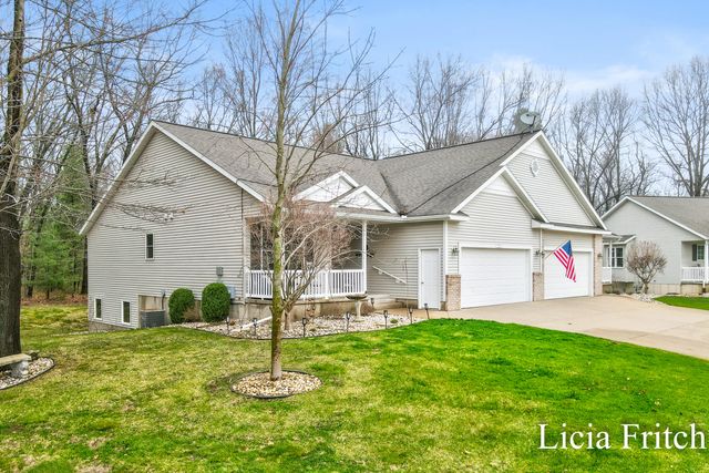 1527 W Addison Way, Laketon Twp, MI 49445
