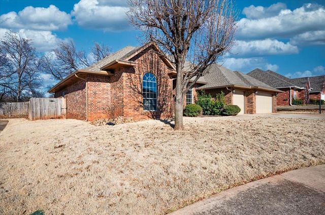 217 NW 160th Street, Edmond, OK 73013