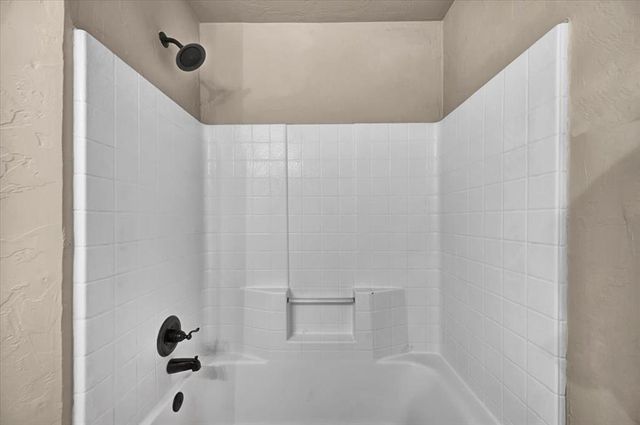 217 NW 160th Street, Edmond, OK 73013