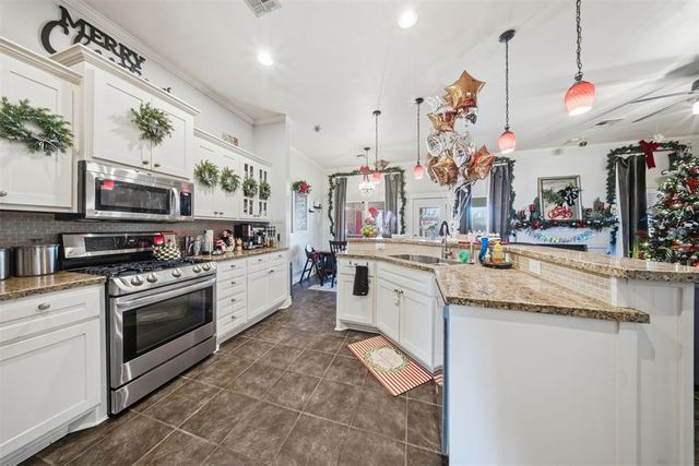 21574 Lake Shadows Drive, Edmond, OK 73012