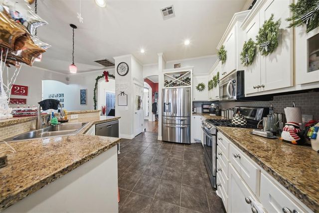 21574 Lake Shadows Drive, Edmond, OK 73012