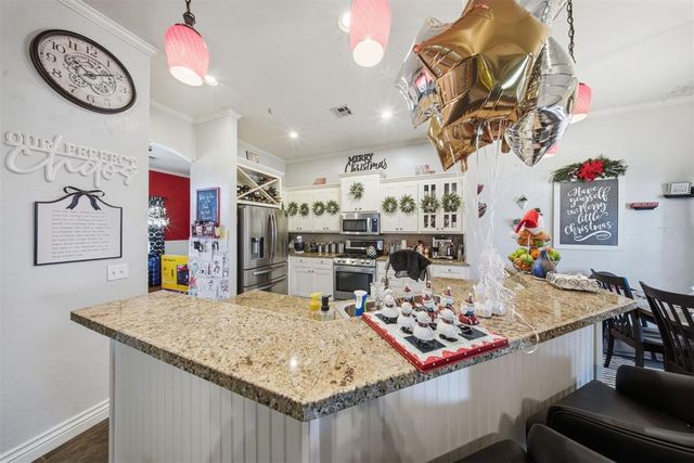 21574 Lake Shadows Drive, Edmond, OK 73012