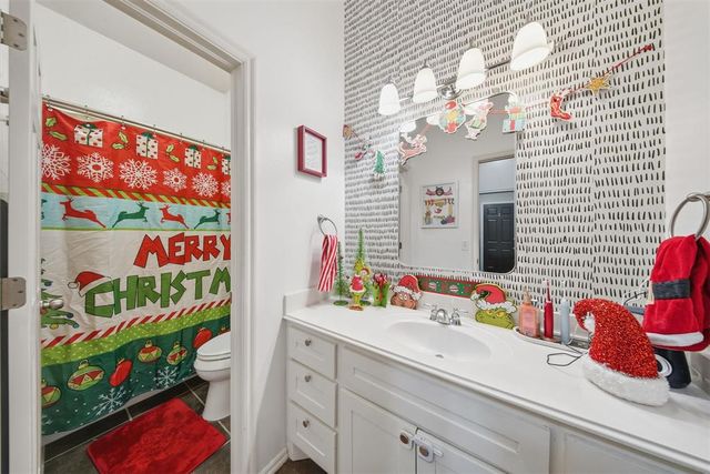 21574 Lake Shadows Drive, Edmond, OK 73012