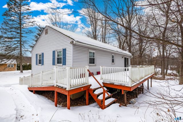 411 Bennetts Farm Road, Ridgefield, CT 06877